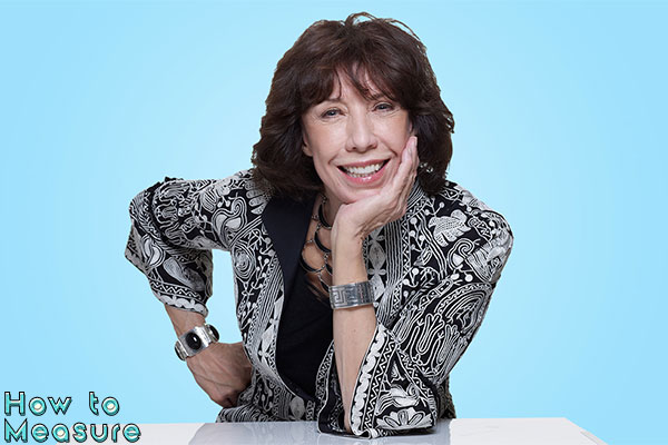 Lily Tomlin cup size 