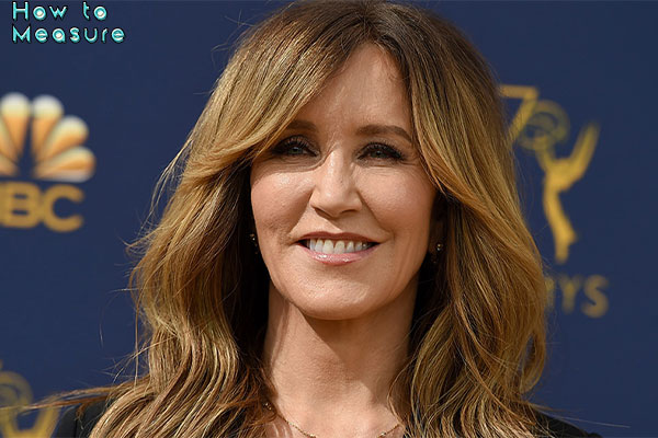 Felicity Huffman measurements: Height, Weight, Bra Size, Shoe Size